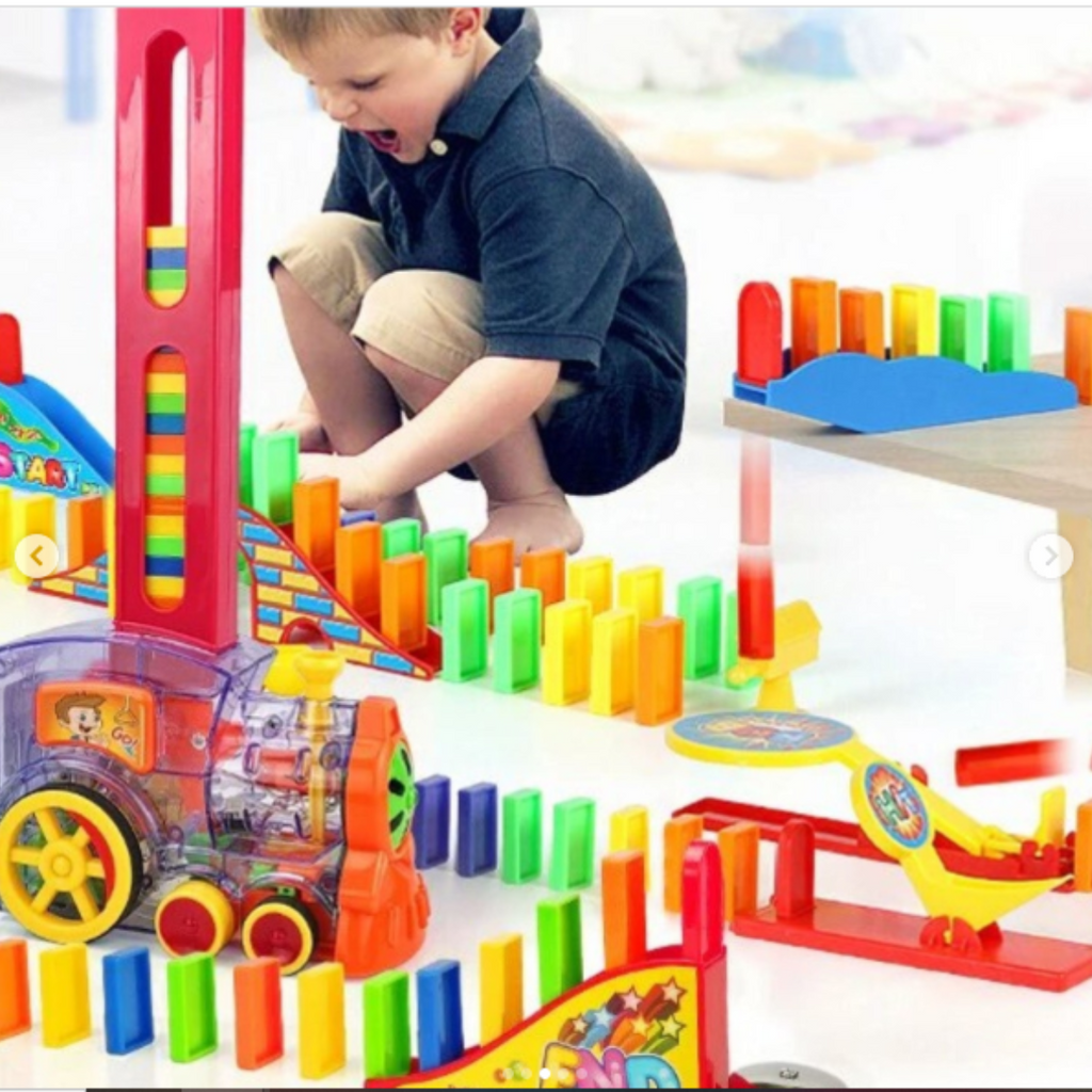 Tren mágico de domino